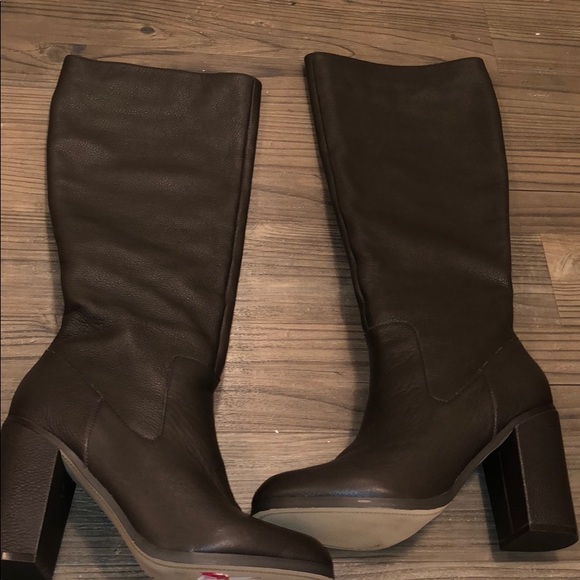 Lands' End Shoes - Lands end brown leather boots